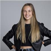 Profesora de apoyo para niños de entre 6 y 12 años